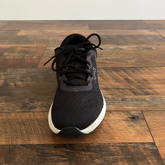 Ryka Flourish Walking Shoes in Black White - Picture 9 of 15